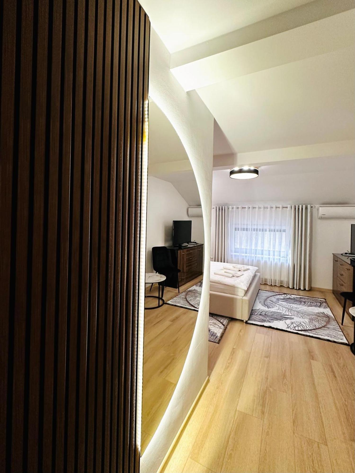 Za Miedzą Motel 2*
